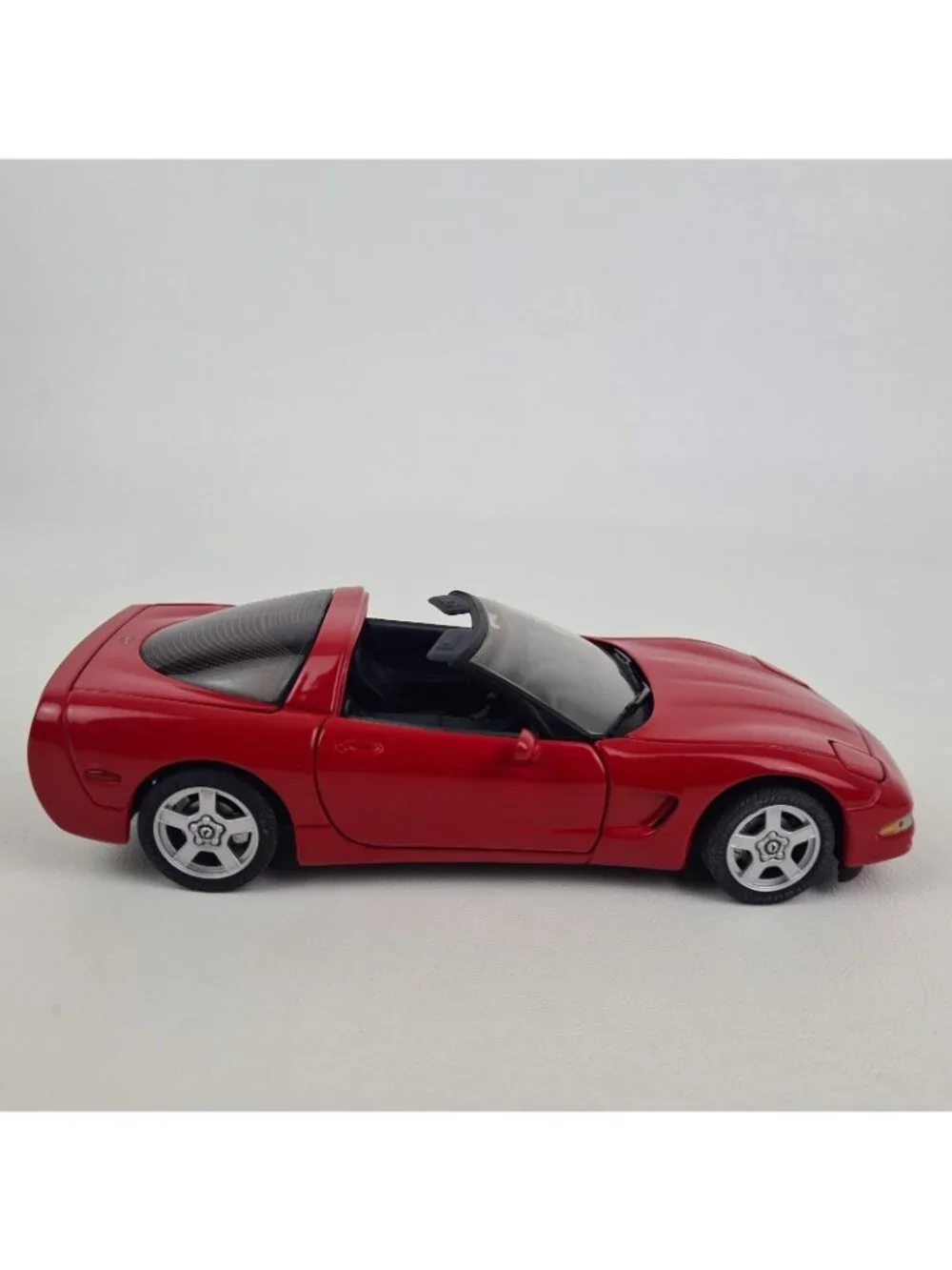 Franklin Mint Precision 1997 Chevrolet Corvette Red 1:24 Die Cast B11WW95